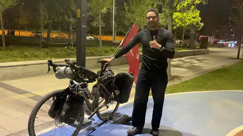 Türk kültürünü tanımak için pedal çeviriyor