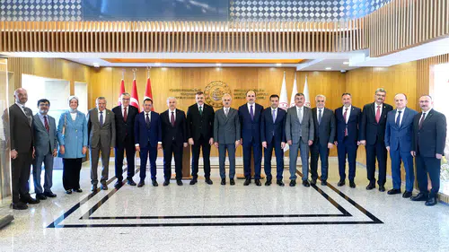 Konya'ya ulaşım ve tarım hamlesi: Başkent'te önemli ziyaretler gerçekleşti