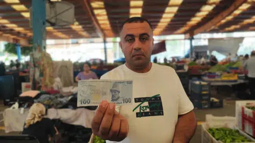 Paraların üzerinde yazanlar dikkat çekti: Herkes bu olayı konuşuyor