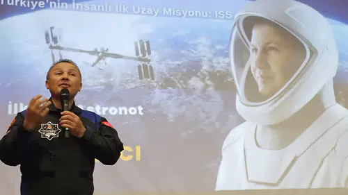 Türkiye 2027'de Ay'a iniş hamlesine hazırlanıyor