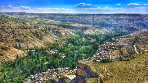 Konya'nın yanı başında bulunan gizemli vadi: Güldere büyülüyor