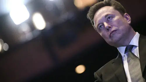 Tarihe geçti: Elon Musk dünyanın ilk trilyoneri oldu