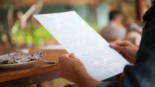 Restoran ve kafeye gittiğinizde artık menüde sağ tarafa iyi bakın