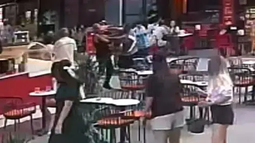 Polisten kaçıyordu: Şüpheliyi tek yumrukla yere serdi