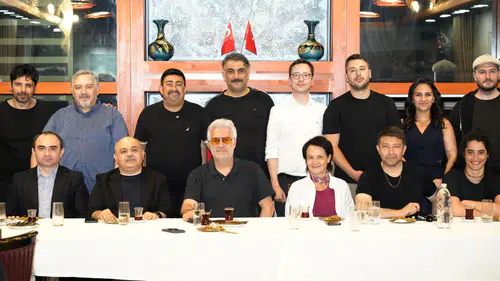Tamer Karadağlı'dan, geleneksel Konya lezzetlerine tam not