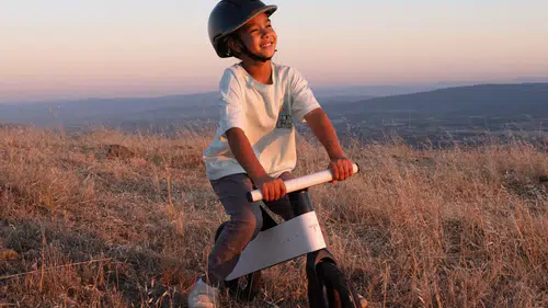 Direksiyonsuz ve pedalsız yeni model satışa çıktı