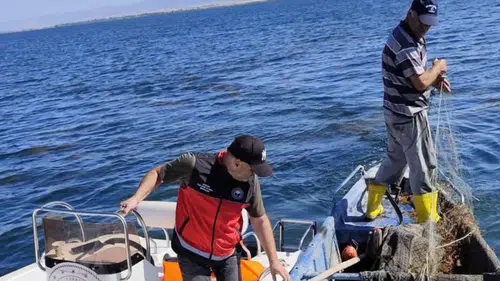 Beyşehir'de kuş uçurtulmuyor: Hem gölden hem karadan denetimler