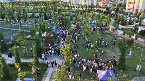 Konya'da parklar cıvıl cıvıl: Çocuk şenlikleri çok sevildi