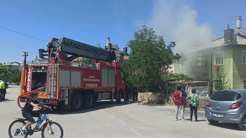 Konya'da evde yangın çıktı, kilitli kalan 5 çocuk kurtarıldı