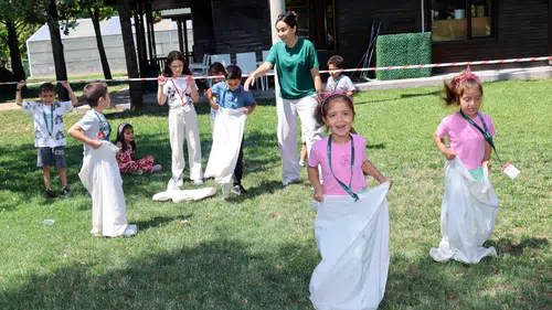 Konya'da ilk zil çaldı: Karatay'da doğayla iç içe eğitim başladı
