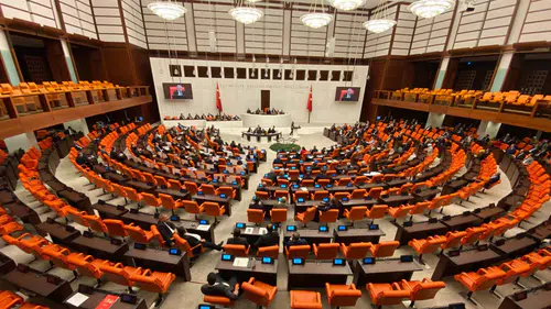 Eski Bakan Kara'dan acı haber! Kalp krizi sonucu hayatını kaybetti