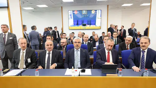 En düşük emekli aylığı 500 dolar oluyor: Teklif komisyonda