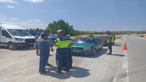 Milyonlarca sürücü için yeni dönem: İşte araç içi multimedya yönetmeliği