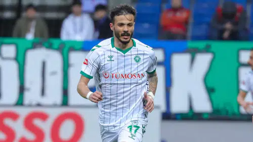 Konyaspor’da solda sert rekabet yaşanacak: Palut'un eli güçlendi