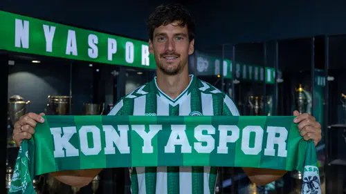 Konyaspor’da Jevtovic imzayı attı, 8 numaralı formayı giydi
