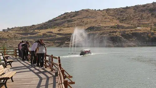 Konya'nın ortasında tekne turu keyfi: En az yedi bin yıllık tarihle iç içe