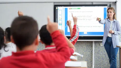 İlköğretim kayıtlarında kritik süreç: Çocuğunuzun okulu belli oluyor