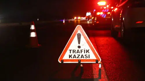 Konya'nın merkezi kilitlendi: Kaza sonrası ortalık savaş alanına döndü