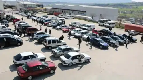 İkinci el araç piyasası neden can çekişiyor: Pazardaki vatandaş gerçeği anlattı