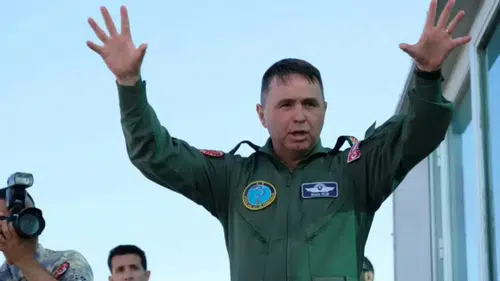 Eski 3’üncü Ana Jet Üs Komutanı Tümgeneral Mete Kuş emekliye sevk edildi
