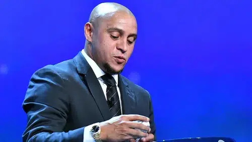 Roberto Carlos Müslüman mı oldu: Futbol efsanesi