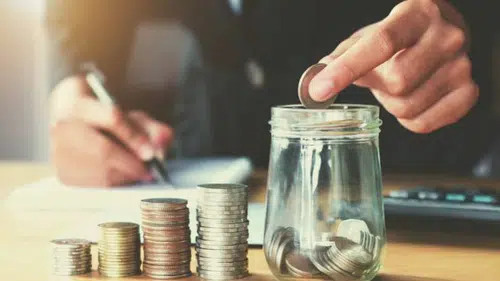 Kadınlar tasarrufta zirve yaptı: En cazibi altın ve döviz