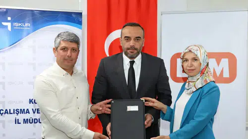 Konya'da istihdam imzaları atıldı: Zincir markete 125 kişi alınacak
