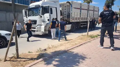 Konya'da bu aracı görenler Tır zannetti gerçek bambaşka çıktı