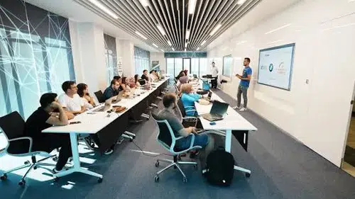 Konyalılar yapay zekâya temkinli: Alış-verişte son karar için henüz erken