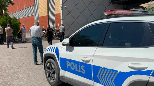 Konya'da alışveriş merkezinde bıçaklı kavga: 1 ölü