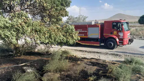 Konya'da ot yangını paniğe neden oldu