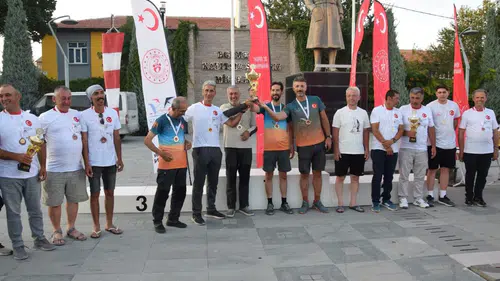 Konya'nın Yamaç Paraşütü heyecanı yaşandı: Türkiye'nin enleri yarıştı