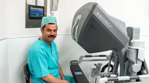 Selçuk Tıp’ta ikinci robotik cerrahi sistemiyle kapasite güçlendirildi