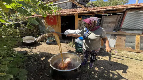 Konya bu dağlara sırtını veriyor: Bu erik sofraların baş tacı