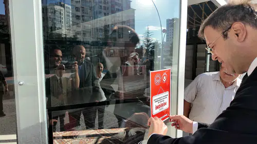 Bu esnaflar evlenecek gençlere direkt yüzde 50 indirim yapıyor