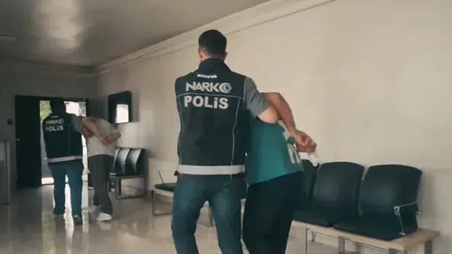 Konya’da Narko-Mercek operasyonu: 1 ton bonzai üreteceklerdi