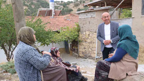 Başkan Kavuş, mahalle mahalle Meram'ı dinliyor