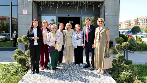 Karatay'da unutanlar unutulmuyor: Alzheimer farkındalığı