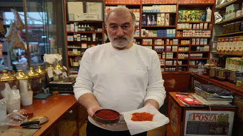 Gramı 900, kilosu 900 bin TL: 150 bin çiçekten sadece 1 kilo çıkıyor