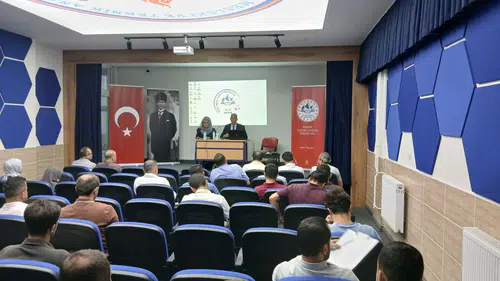 Konya'da okul müdürleri yeni eğitim yılı için bir araya geldi