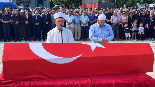 Konya'da görevdeyken hastalanıp hayatını kaybeden uzman çavuşa veda