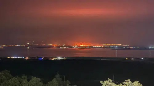 Konya'da anız yangınları geceyi aydınlattı