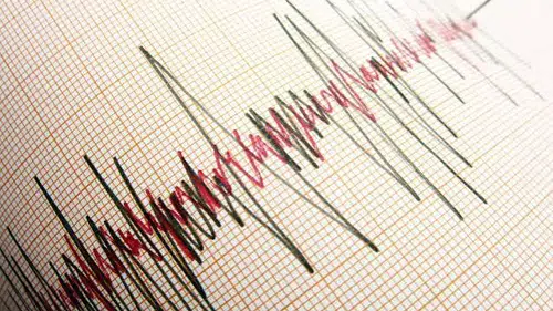 Bu deprem neyin habercisi: Adana'da 5.0 büyüklüğünde depremle sarsıldı, çevre iller sallandı