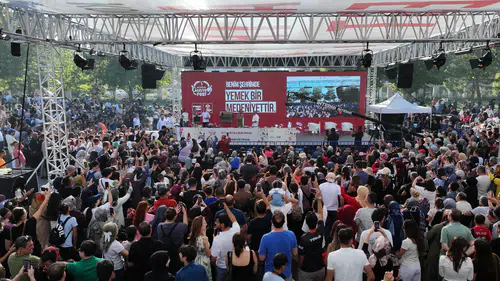 Ünlü şefler Konya'da gastronomi tutkunları ile buluştu