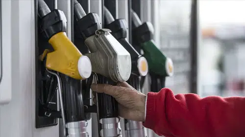 Benzin fiyatlarına yine zam geliyor: Tarih verildi