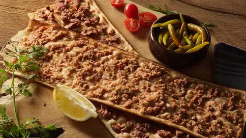 Konya'da uygun fiyata etliekmek satan marka yeni şubesini açtı