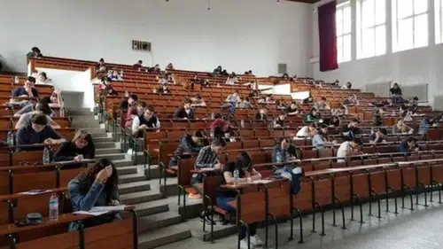 Binlerce öğrenciyi ilgilendiriyor: O ücretler artırıldı