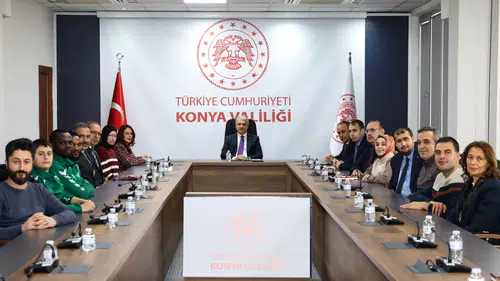 Konya Valisi İbrahim Akın, engelli vatandaşlarla bir araya geldi