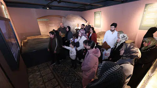 Konyalılar, Taş Bina'da duygulandıran sergiye akın ediyor