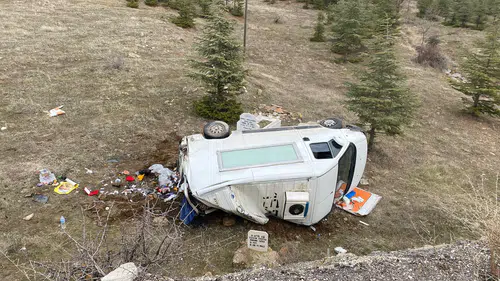 Konya yolunca feci kaza! 3 kişi yaralandı